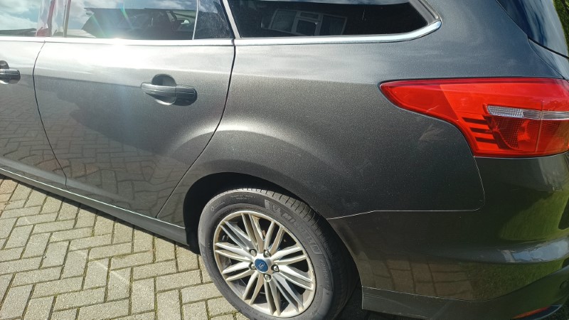 ford focus zetec moondust silver 2016